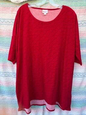 LuLaRoe Bright Red Scoop Neck Short Sleeve Tee with Subtle Triangle Texture